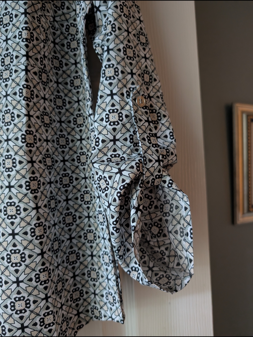 Notations Button-Front Top - Picture 4 of 13